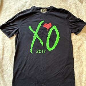 Black T-Shirt with Green XO 2017 Design